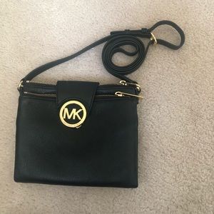 MICHAEL KORS PURSE!